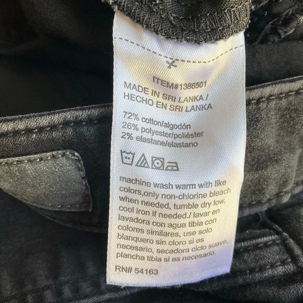 DKNY Women Denim Shorts size 16, Black - Picture 9 of 10